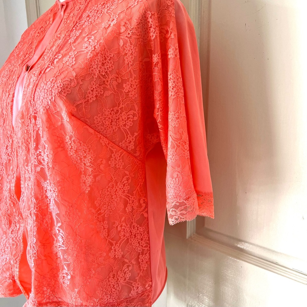 Vanity Fair 1960’s Bed Jacket. - image 3